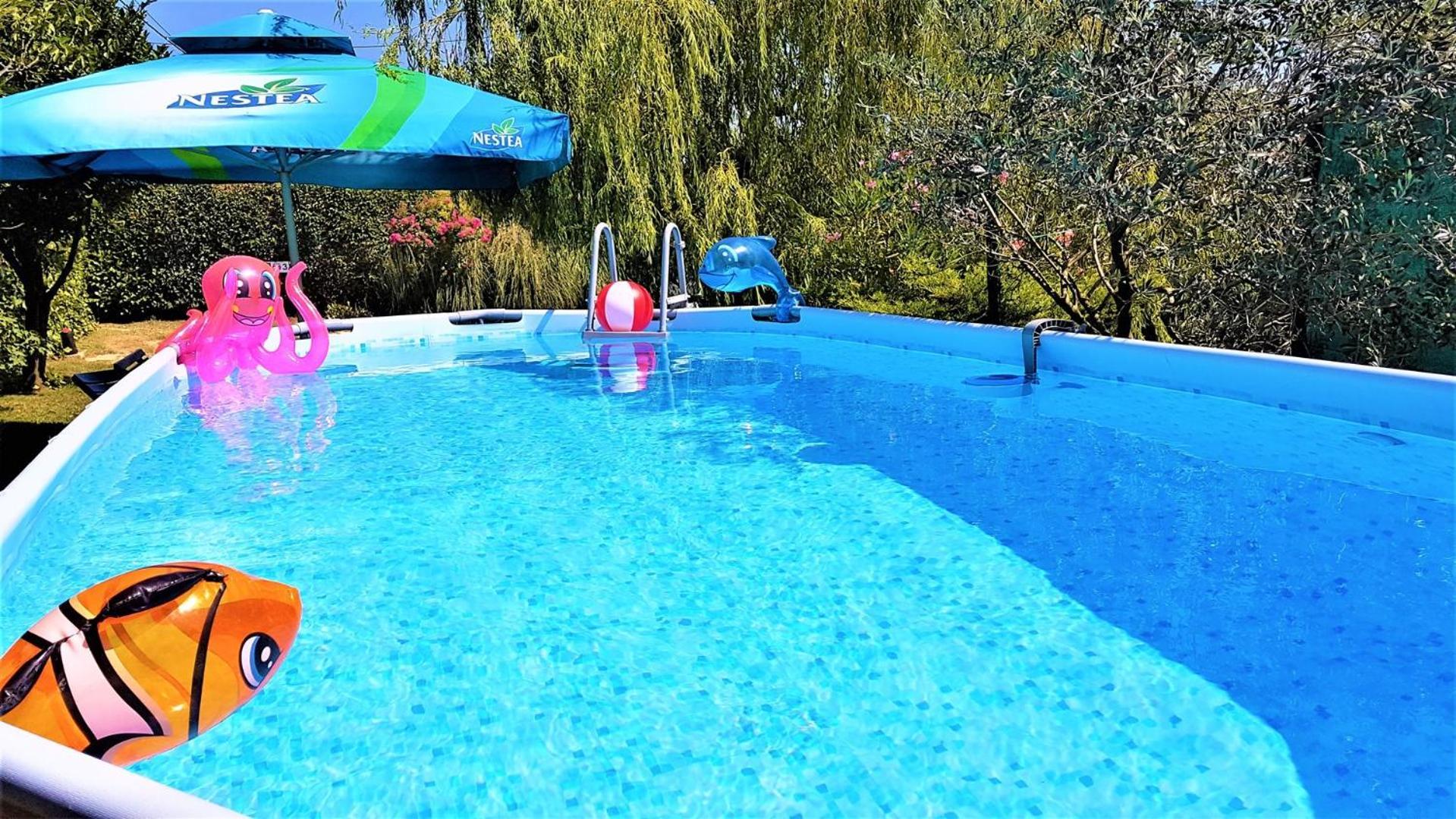The Willow Garden Apartment House Marčana 外观 照片